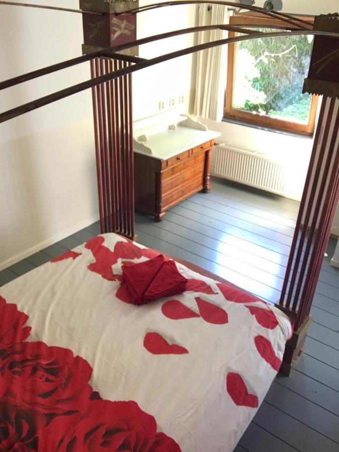 Bed Of Roses Bed & Breakfast อัมสเตอร์ดัม ภายนอก รูปภาพ